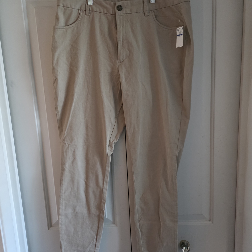 Old Navy Women's Tan Chino Pants